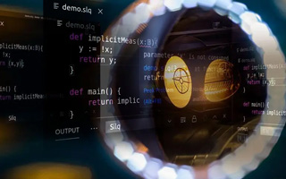 栖霞 ,php声明和调用变量的符号是什么？